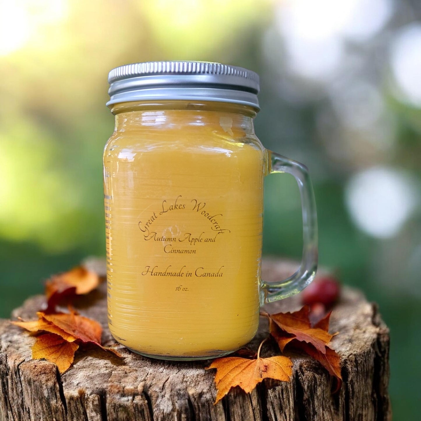 Autumn Apple and Cinnamon 16 0z beeswax candle